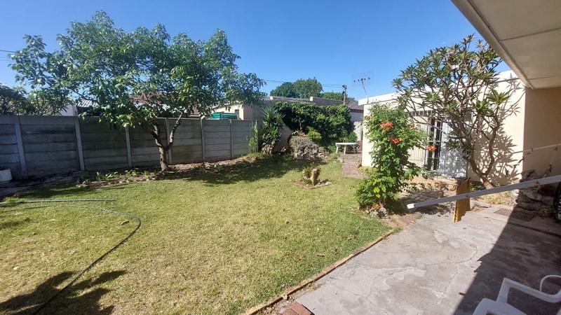 To Let 3 Bedroom Property for Rent in Chrismar Western Cape
